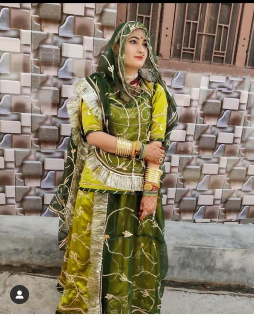 BEAUTIFUL GOTA JAAL WORK SATAN WITH HUMRAHI PURE ODHNA RAJPUTI POSHAK