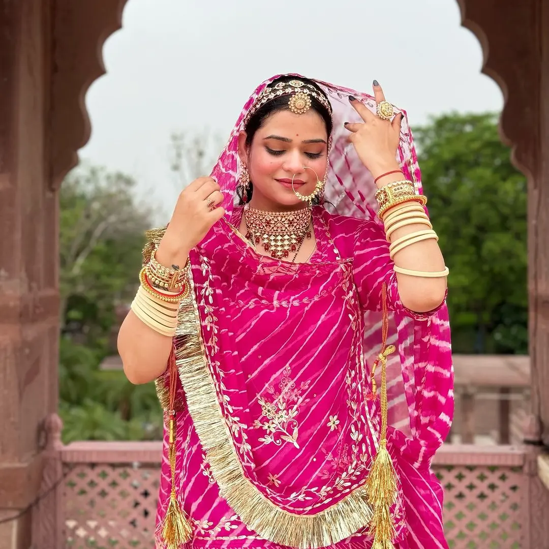 Premium Pink Lahariya Poshak - Exquisite Indian Ethnic Wear for Women