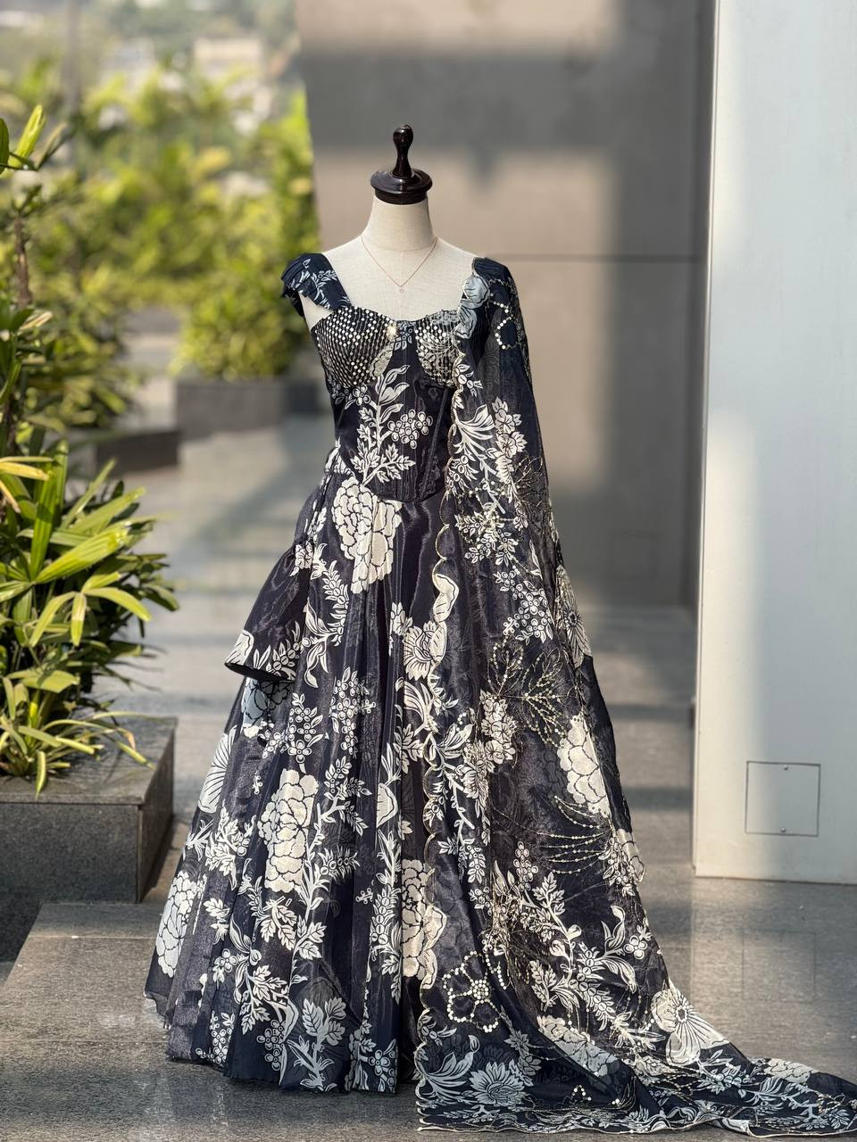 Elegant Georgette Anarkali Suit with 8 Meter Flair & Mirror Lace Dupatta