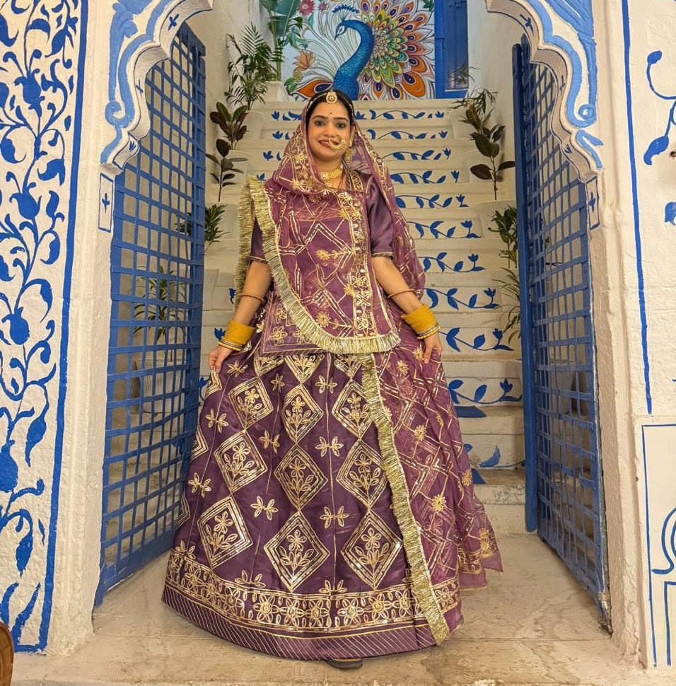 Bindani Lavender Tissue Rajputi Poshak