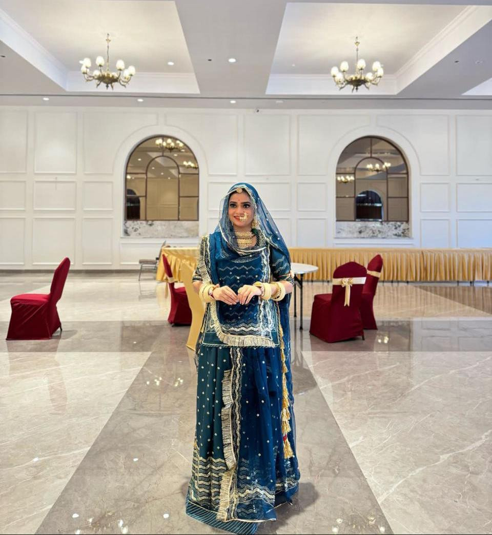 Blue Horizon:Satan Poshak With humrahi Pure Rajputi Odhna