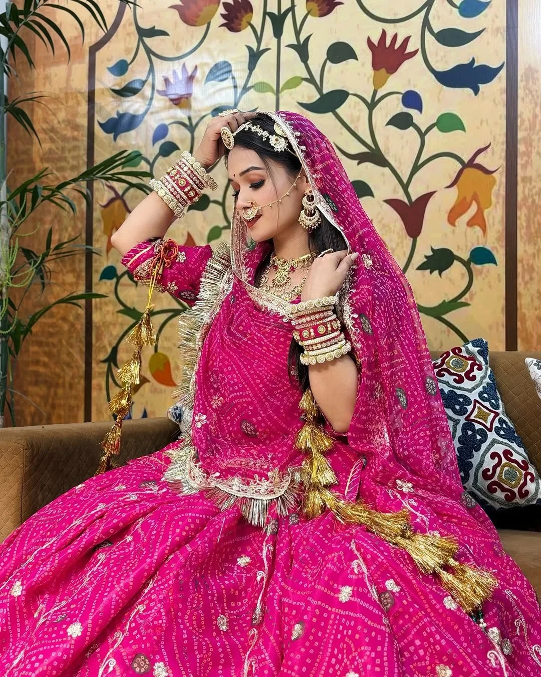 Red Bandhani Embroidered 5 mtr Flayer Rajputi Poshak