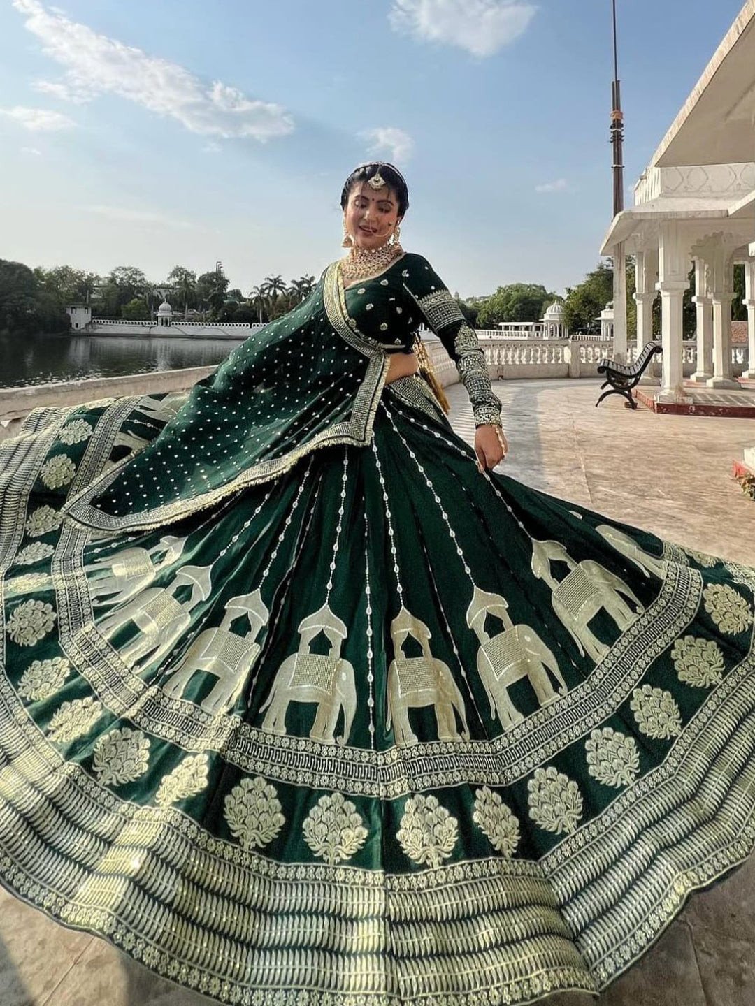 Designer 5-Meter Ghera Lehenga Poshak – Royal Elegance in Georgette