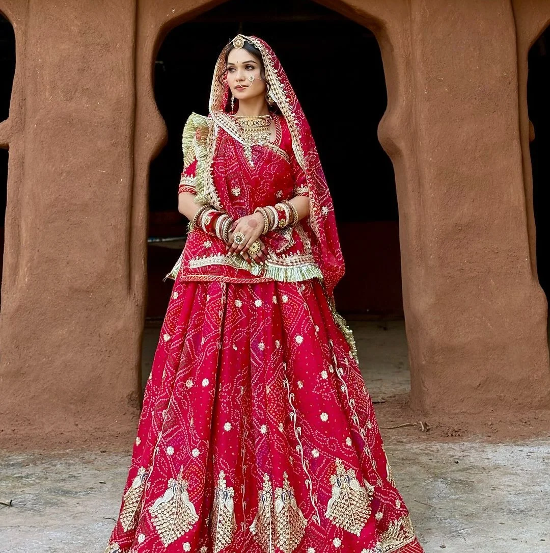 Red Bandhani Embroidered 5 mtr Flayer Rajputi Poshak