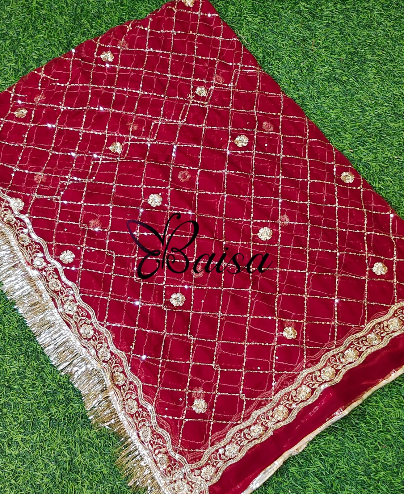 Humrahi Pure Odhna With Heavy Jaal Work And 4 Side Boder