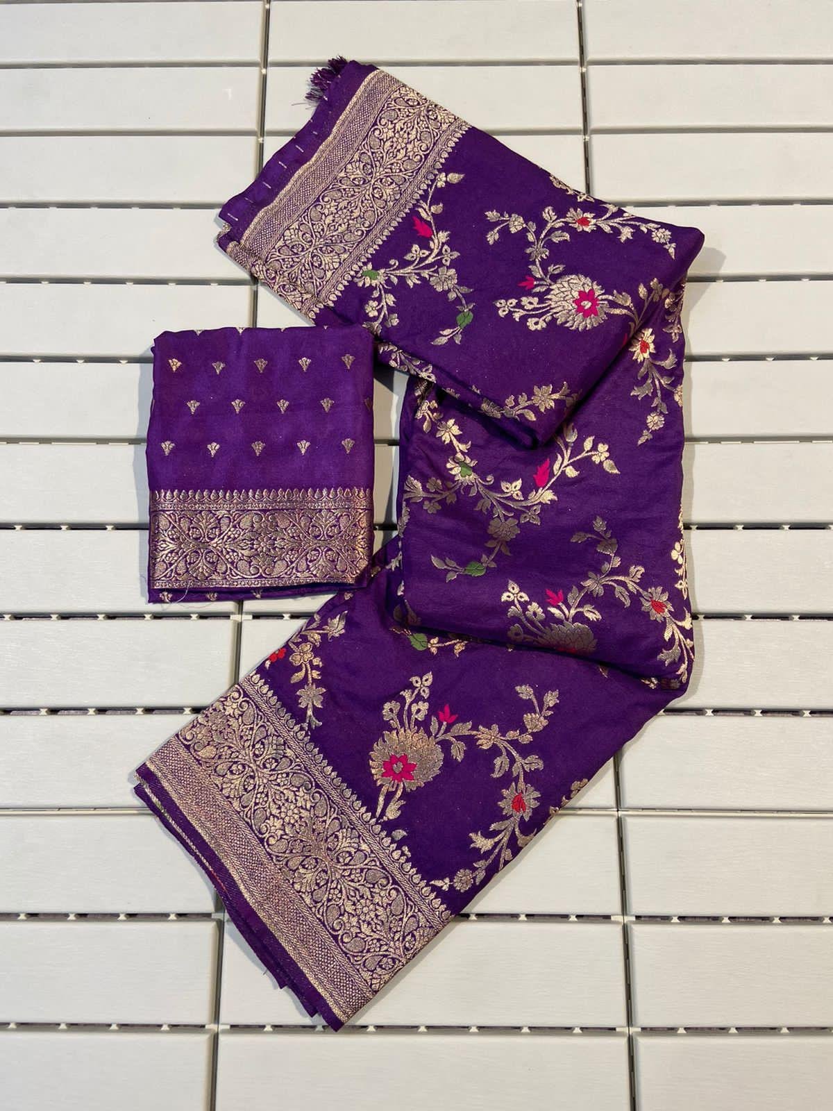 Beautiful Gold Zari pure Banarasi Khadi Georgette Silk saree