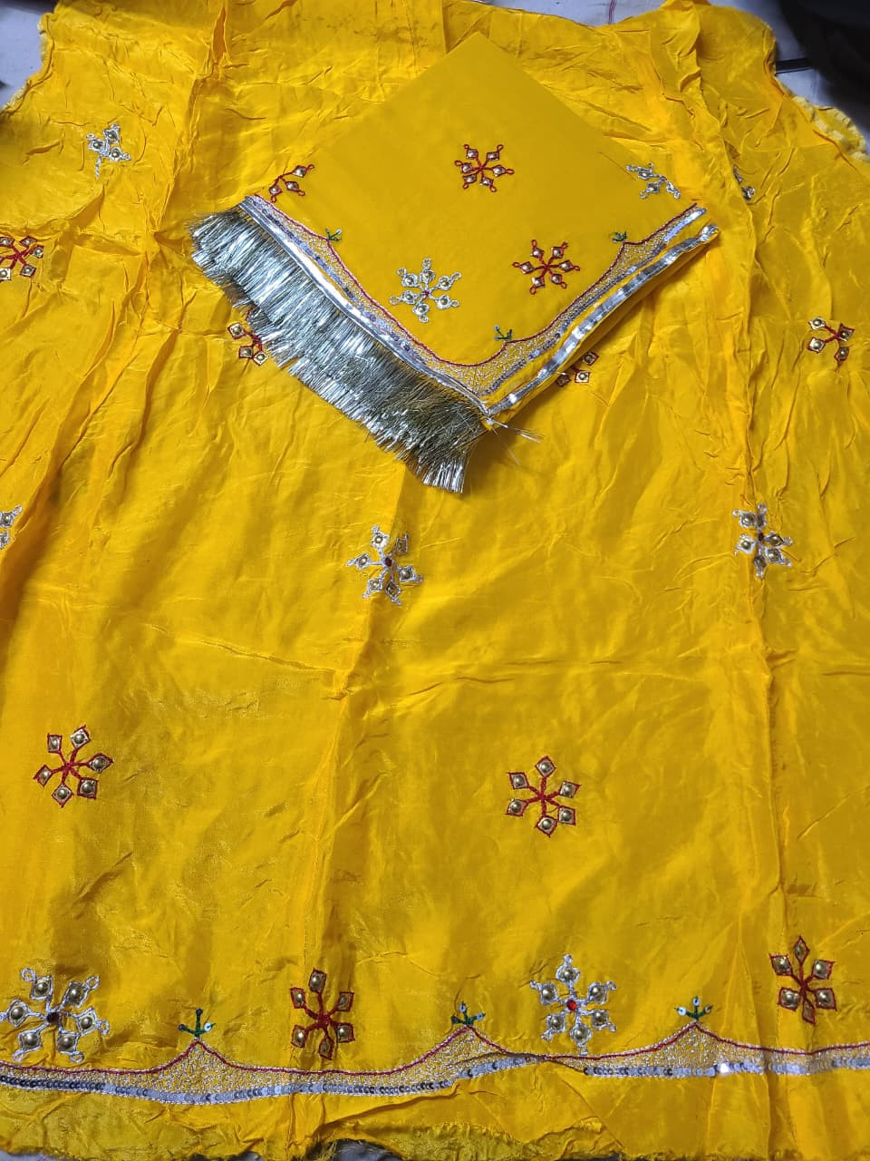 Premium Yellow Hand Work Rajputi Poshak – Upada Crepe with Humrahi Pure Odhna