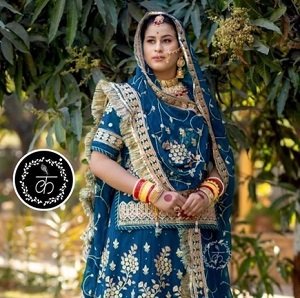 BOUTIQUE RANGE POSHAK HEAVY BRIDAL POSHAK