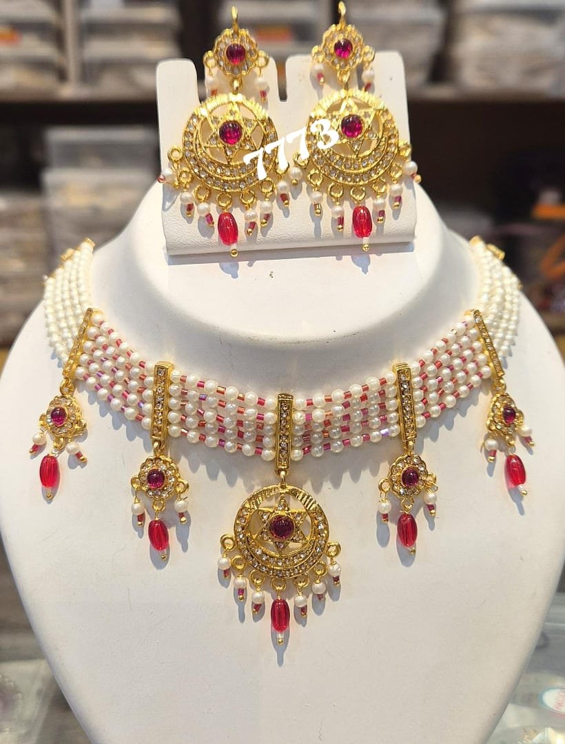 New ethnic Jewellery set with earings