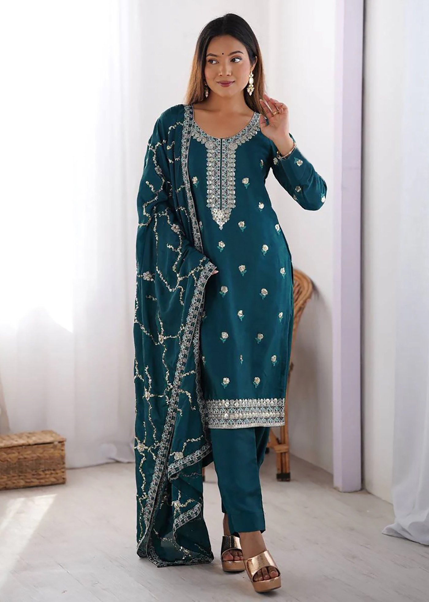 Women’s Rama Green Embroidered Kurta Pant Dupatta Set | Tesla Fabric Ethnic Wear