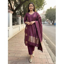 Elegant Purple Jacquard Women’s Kurta Pant Dupatta Set | Festive & Ethnic Wear