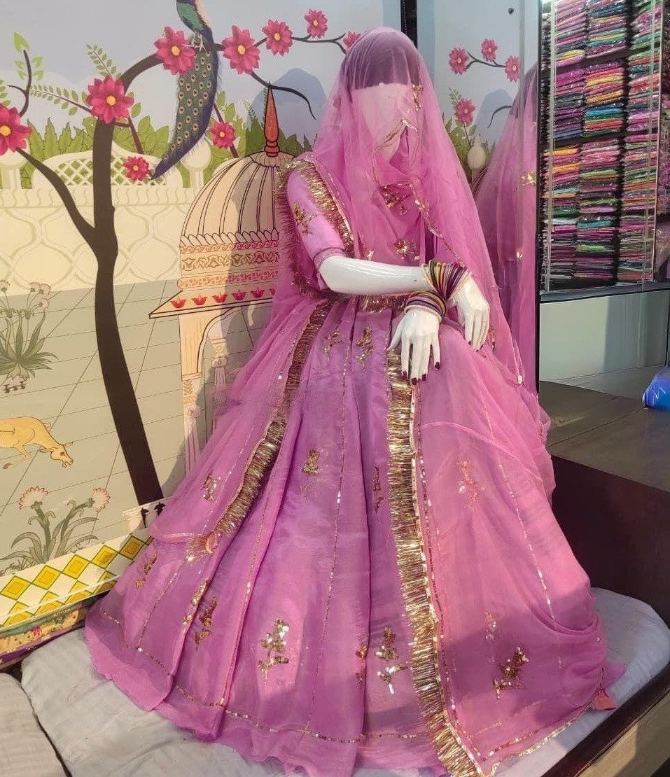 Elegant Rajputi Poshak – Upada Crepe & Humrahi Odhanā
