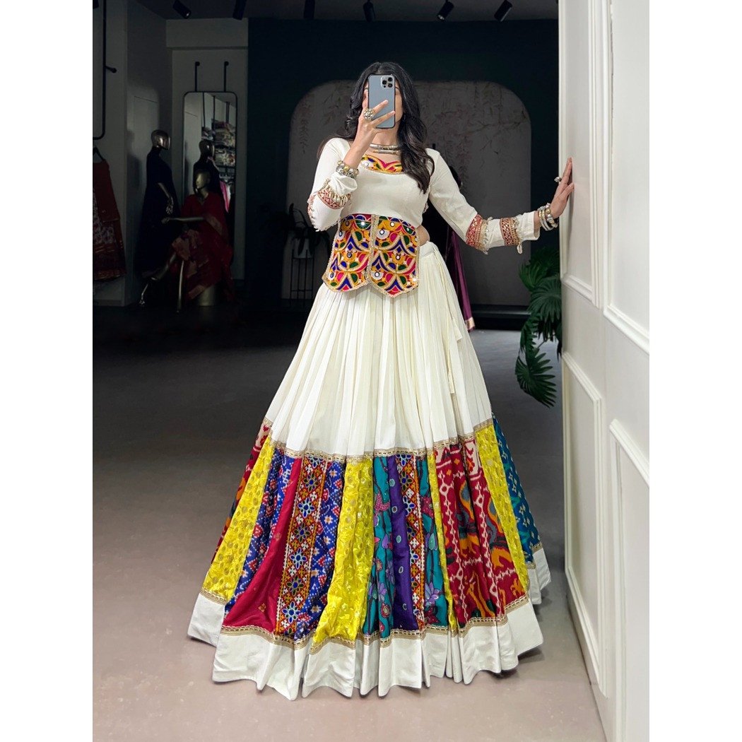 Multicolor Designed Chaniya Choli for Garba moves
