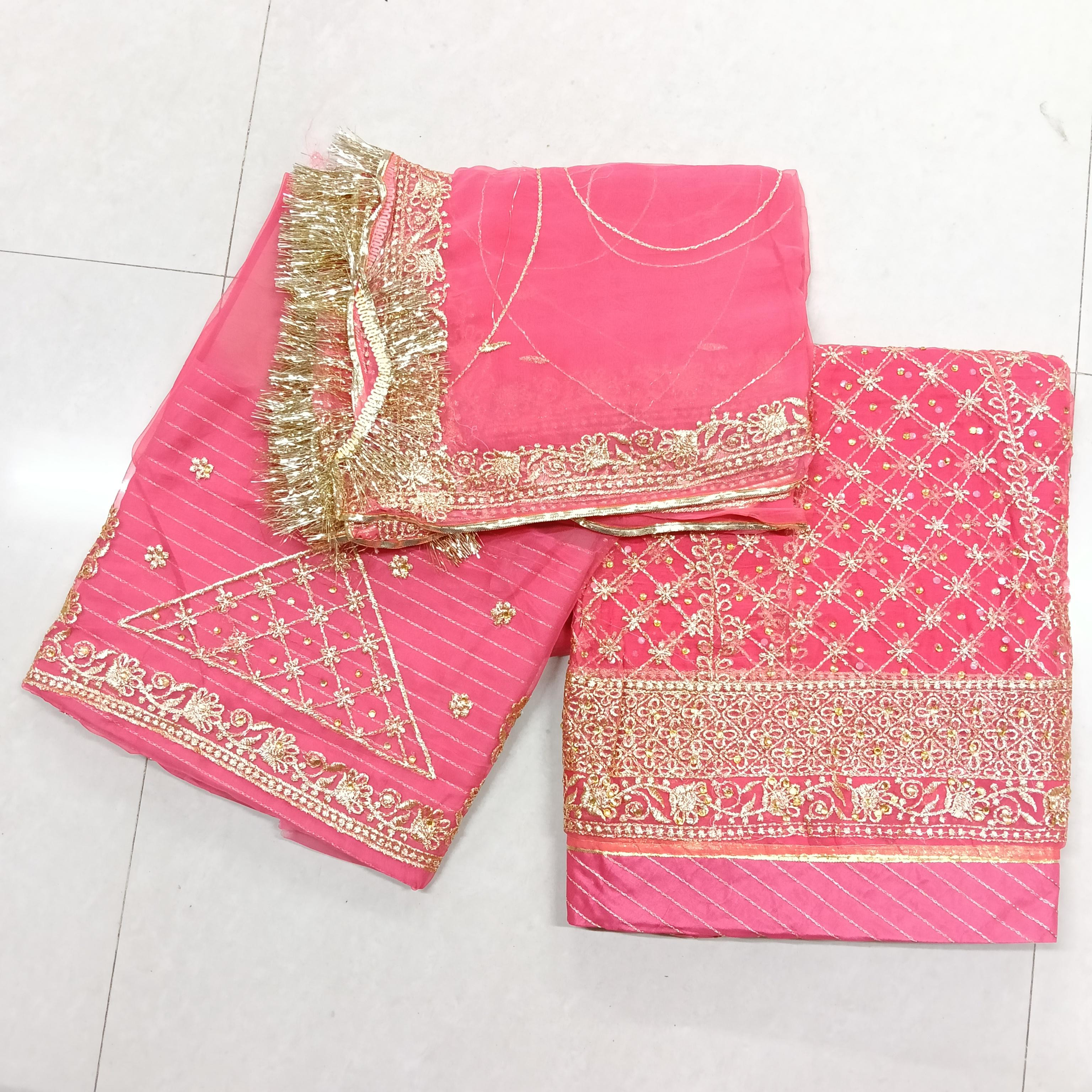 Heavy Designer Poshak Set with Pure Half-Fabric Blend, Zari & Kundan Work | Contrast Odhni with Four-Side Work