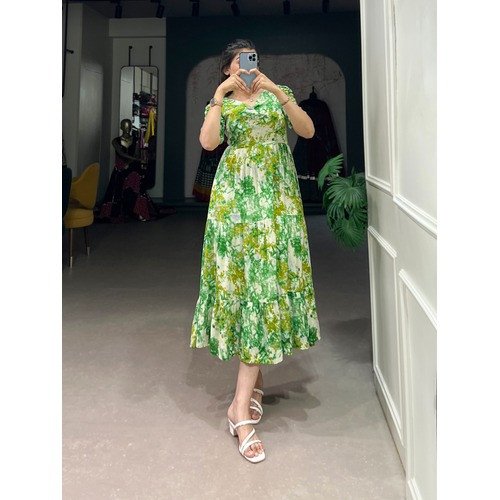 Breezy Elegance Women's Summer Midi Dress