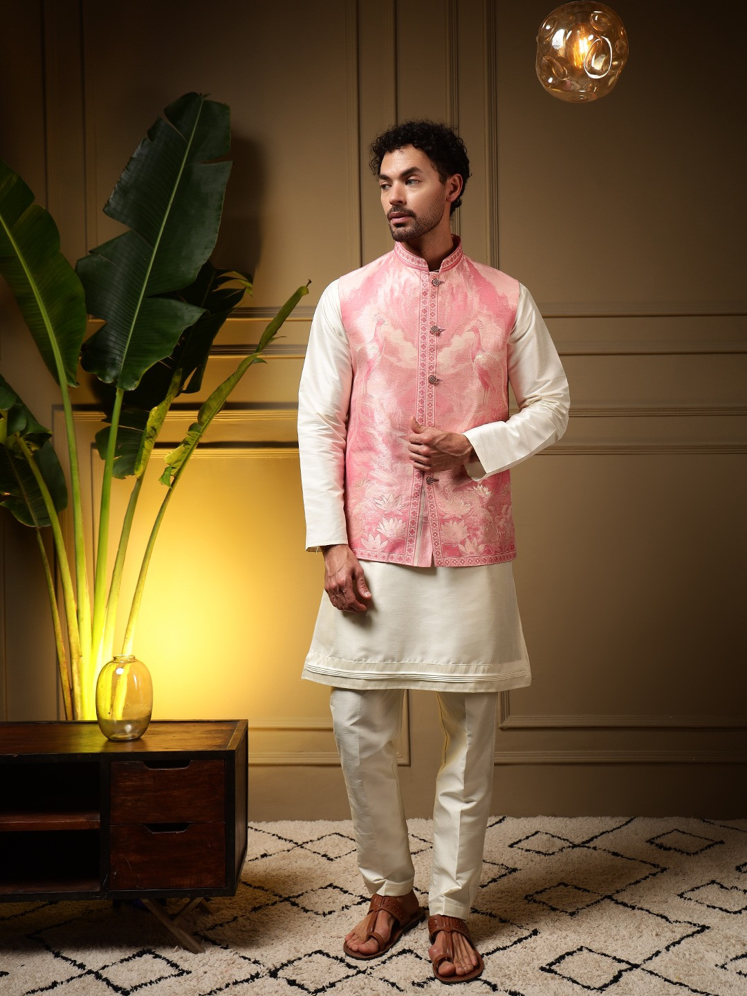 Mor Koti Kurta Set for Men | Traditional Indian Menswear with Pants