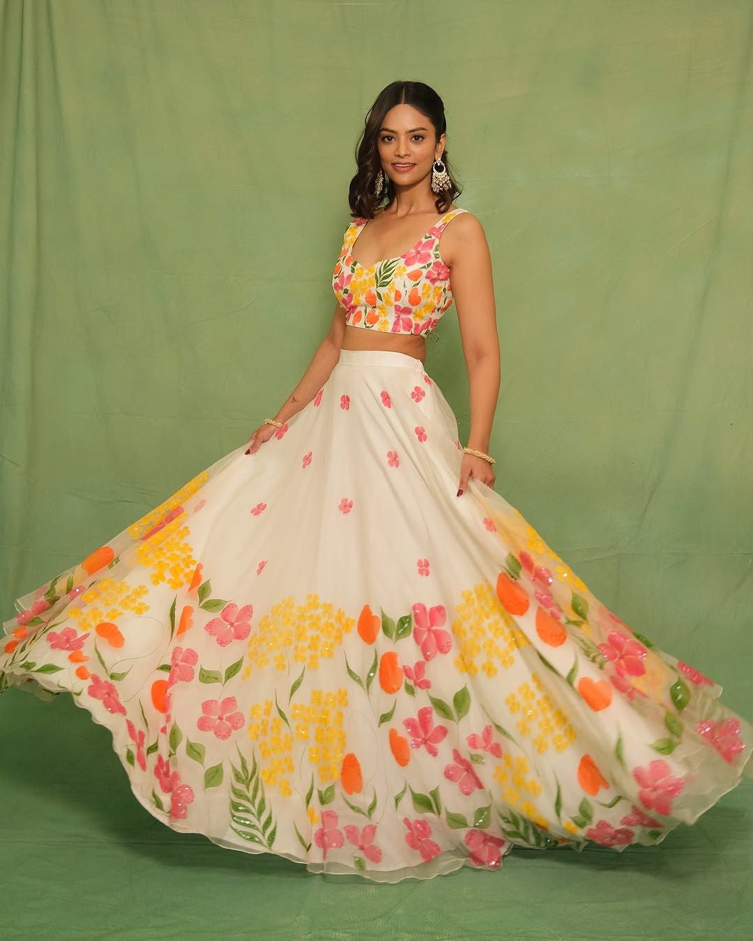 Floral Grace Premium Lehenga with Cancan