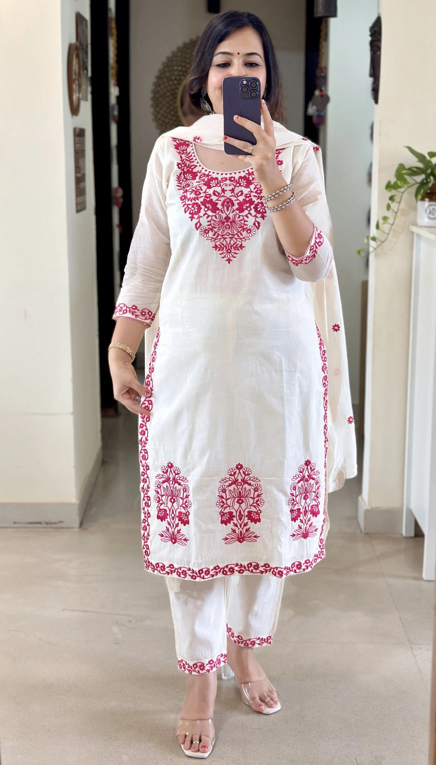 Elegant White Embroidered Kurta Pant Dupatta Set for Women – Festive & Party Wear