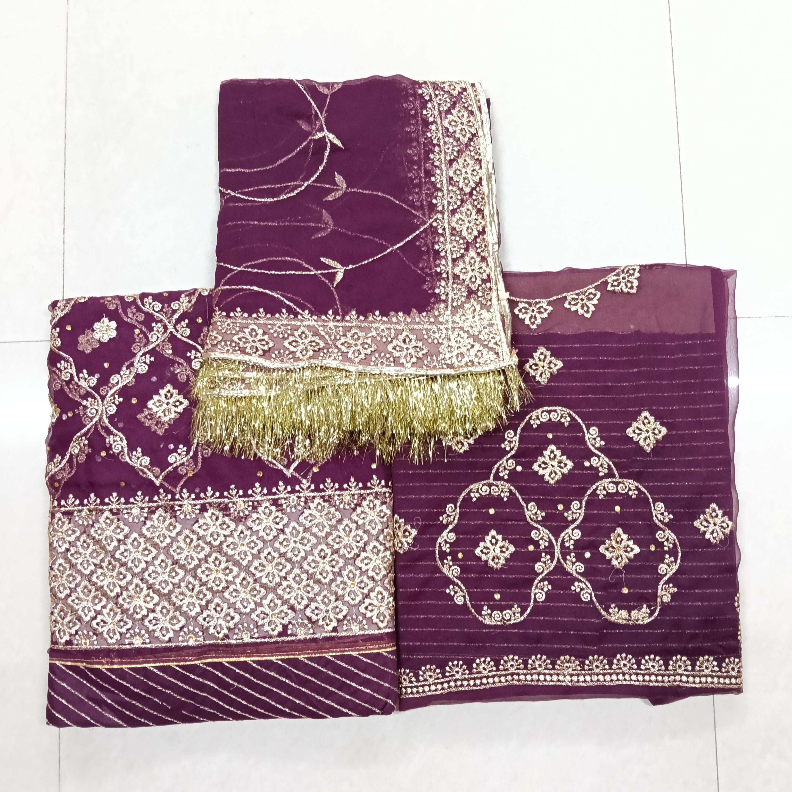 Premium Designer Poshak Set with Heavy Zari, Kundan Stone Work & Contrast Odhni