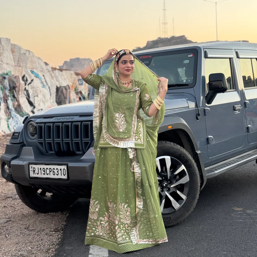 Gulzari Olive Grace - Imported Chanderi Poshak With Hamrahi Odhna